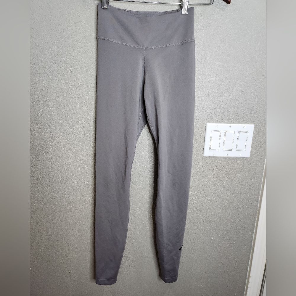 Nike Womens Gray High Rise Leggings